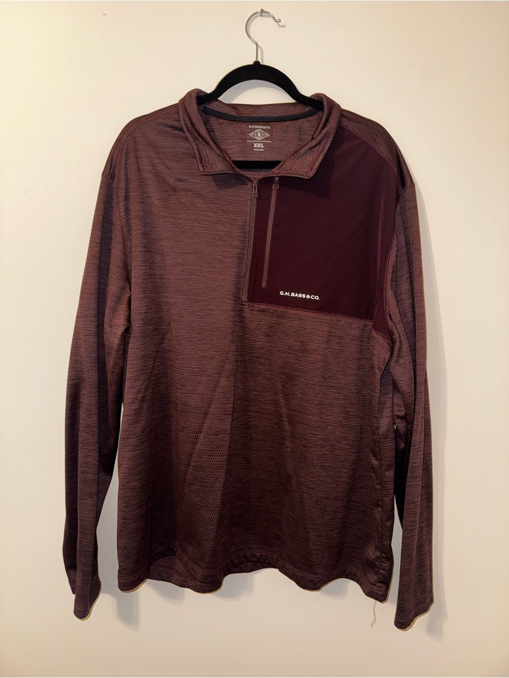 G.H. Bass & Co. Men's Quarter-Zip Pullover in Burgundy